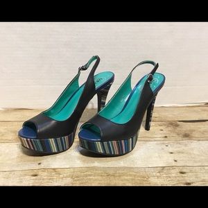 Unlisted Kenneth Cole black platform slings sz 8.5